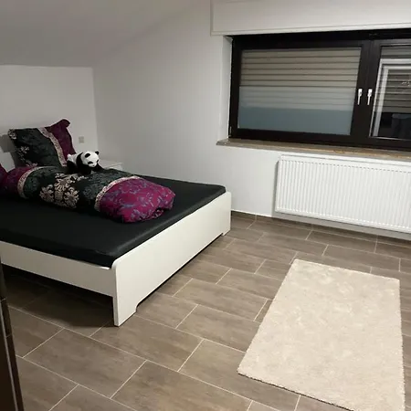 Mit Kueche, Fernseher, Wlan Und Parkplatz - Brian *