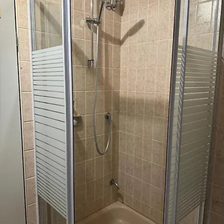 Apartamento Mit Küche, Fernseher, Wlan Und Parkplatz - Brian