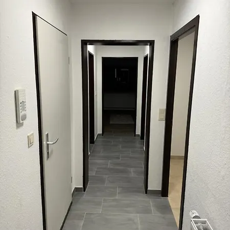 Mit Kueche, Fernseher, Wlan Und Parkplatz - Brian アパート Werne