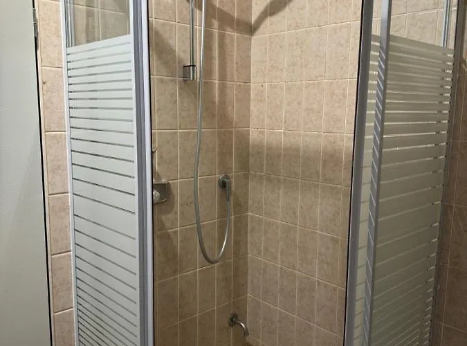 Διαμέρισμα Mit Kueche, Fernseher, Wlan Und Parkplatz - Brian