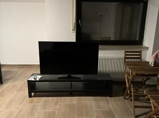 Διαμέρισμα Mit Kueche, Fernseher, Wlan Und Parkplatz - Brian *